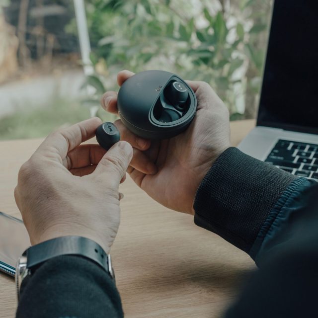 AirWave Pro ANC Earbuds